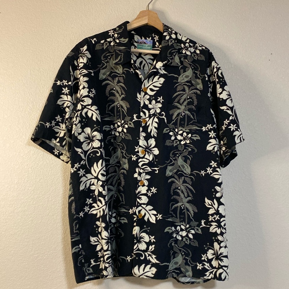 reyn spooner Black and White Hawaiian Button-Down Shirt